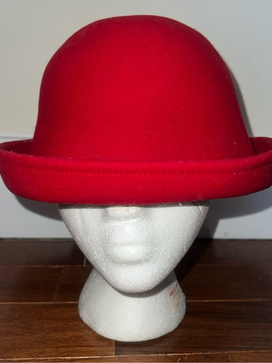 Toucan Accessories - Vintage Red Bollman Hat